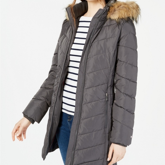 Chevron Faux-Fur Trim Hooded Puffer jacket - Picture 3 of 5